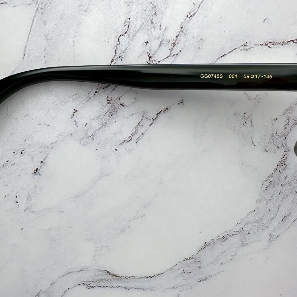 New GUCCI Sunglasses Black Square Aviator Gold Plate Engraved Logo Web Arm GUCCI